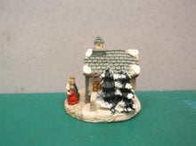 Crystal Falls Village Christmas Hillbrook Chapel Holiday 1993 Carolers ds1