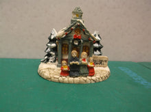 Crystal Falls Village Christmas Hillbrook Chapel Holiday 1993 Carolers ds2
