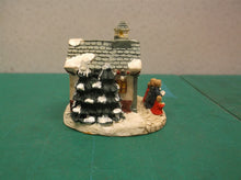 Crystal Falls Village Christmas Hillbrook Chapel Holiday 1993 Carolers ds2