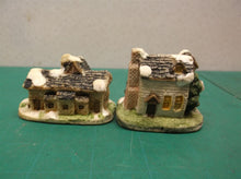 School and Train House Old world looking Lot of 2 Taiwan ds1