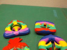 4 Snapper Fidget Toy Finger Sensory Party Popper Noise Hand Toy Grip Ring Color
