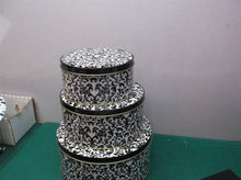 6 PIECE NESTING TIN SET