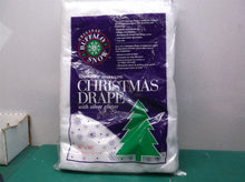 Buffalo Christmas Drape 36" X 60" White
