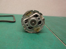 motor & gasket off a BLACK & DECKER HLVA320J TYPE 1