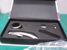 3 PIECE WINE ACCESSORY KIT