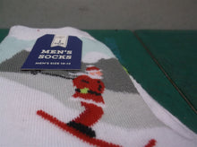 5 pair mens 10-13 Christmas socks