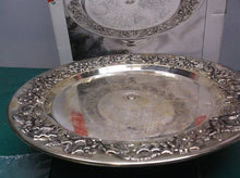 holly pine design cake stand
