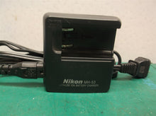 Nikon MH-53 Lithium Ion Battery Charger W/ Power cord