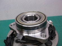 Detroit Axle Wheel Bearing and Hub Assembly Front K515036 Brand New