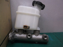 585102G100 OEM Brake Master Cylinder Kia Magentis 2006-2010 Kia Optima 2006-2010