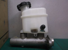 585102G100 OEM Brake Master Cylinder Kia Magentis 2006-2010 Kia Optima 2006-2010