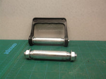 Frame bolts & handle from a craftsman CMXLEYNT82253DS FLOOR JACK