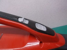 Black & Decker HLVA320J Vacuum Cleaner red with charger