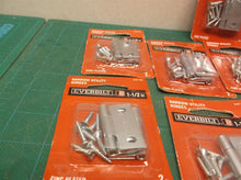 Lot of 13 everbilt 649155 1-1/2 in. Zinc-Plated Narrow Utility Hinge (2-Pack)