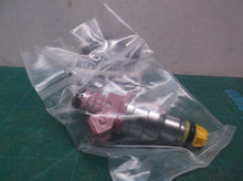 GB 852-12157 Fuel Injector For 96-00 BMW 328i 328is 528i M3 Z3