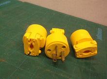 3pcs-EAGLE 4509 20A 250V Heavy Duty Grade Thermoplastic Vinyl Plug