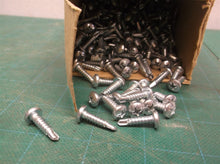 #10 x 3/4" Self-Drilling Screws / Phillips / Modified Truss Head / Steel / Zinc