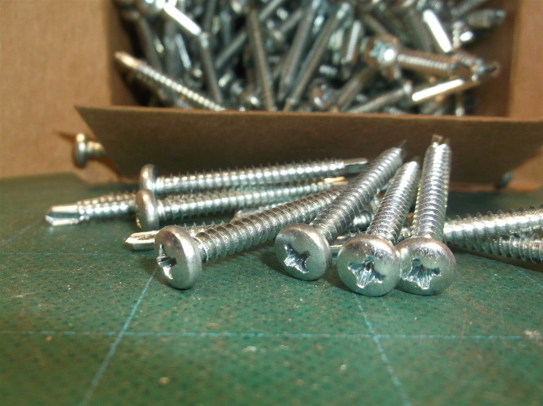 (500) #8x1-1/2 Pan Head Phillips Self Drilling Screws #2 point Steel Zinc Plated