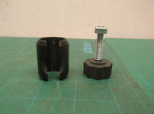 31-01-0140 Elevator Column Lock Knob/Tube Sleeve Off Milwaukee 48-35-1411 Tripod