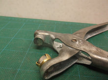 Vintage E-Z Buckle Fastener Tool For No-Sew Snaps-in Buttons - Made In Japan