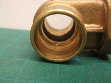 1-1/4" Brass Gate Valve - 200 WOG, NEW OLD STOCK