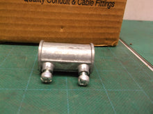 Bridgeport (49)240DC - 1/2" Die cast Emt Set/Screw Coupling