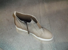 SIZE 6.5/37 TAN SHOES