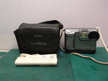 Sony Mavica Digital Camera MVC-FD83 Vintage Camera W/ 1 Battery - untested