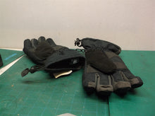 Men's Adjustable Windproof Waterproof Snowboarding And Ski Glove With Reflective