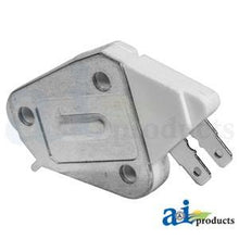 NR-161 VOLTAGE REGULATOR