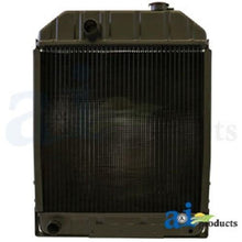 MG9828737 Radiator Fits John Deere 675 675B Ford/NH L553 L555