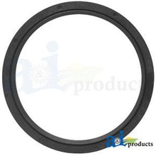 E5NN6701BA SEAL REAR CRANKSHAFT