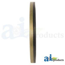 RE204870 SEAL MFWD WHEEL HUB