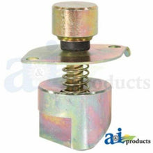 AR90082 Latch Pull Arm Fits John Deere: 3120 2510 2520 2840 2940 2950