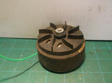 Head Assembly & Spool Off a Ryobi RY40204 String Trimmer