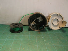 Head Assembly & Spool Off a Ryobi RY40204 String Trimmer