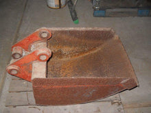 18" Ditch Witch Used Bucket Flange Spacing 6" & 2-1/4" Pin 1-1/2" C-to-C 8-7/8"