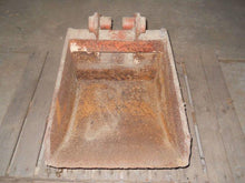 18" Ditch Witch Used Bucket Flange Spacing 6" & 2-1/4" Pin 1-1/2" C-to-C 8-7/8"