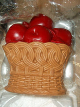 Avon Bountiful Harvest Spiced Apple Fragrance Decorative Pomander