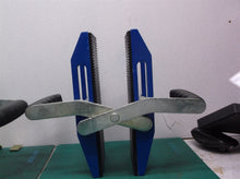 DOUBLE HANDLE CARRY CLAMP WITH BLACK RUBBER-SET OF 2