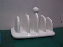 4 Slice Ceramic White Toast Rack Slices Serving Stand Holder Organizer