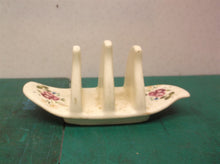 3 Slice Ceramic White Toast Rack Slices Serving Stand Holder Organizer