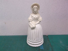 AVON FASHION FIGURINE VICTORIAN FIELD FLOWERS COLOGNE