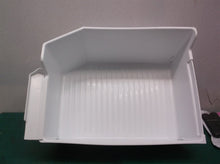 Ice bin 8.5 x 10. x 13