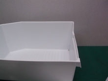 Ice bin 8.5 x 10. x 13