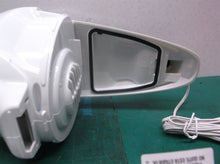 BLACK+DECKER Dustbuster Handheld Vacuum hlva320j white powerhead & charger only