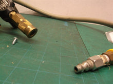 Air line with quick release fittings & husky regulator hda70500av