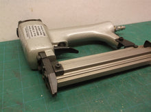 Central Pneumatic 18 19 Gauge Brad Nailer