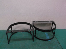 black end caps off light fixture model: WLV-502.A
