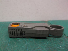 RADIO SHACK 278-248 DELUXE COAXIAL CABLE STRIPPER DEVICE